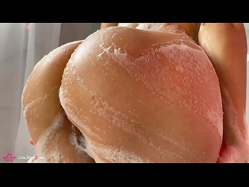 ❤️ 갈색 머리 자위 여자 가 진동 하기 강렬한 오르가즘 에 샤워기 ️❌ 포르노 vk ko.shufflesex.ru에서