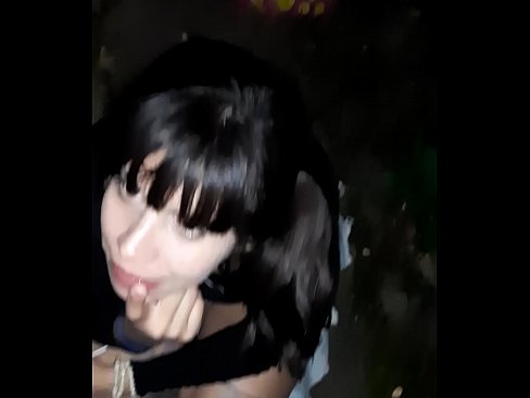 ❤️ 거리에서 사탕과 교환으로 부어오른 페니스 ️❌ 포르노 vk ko.shufflesex.ru에서